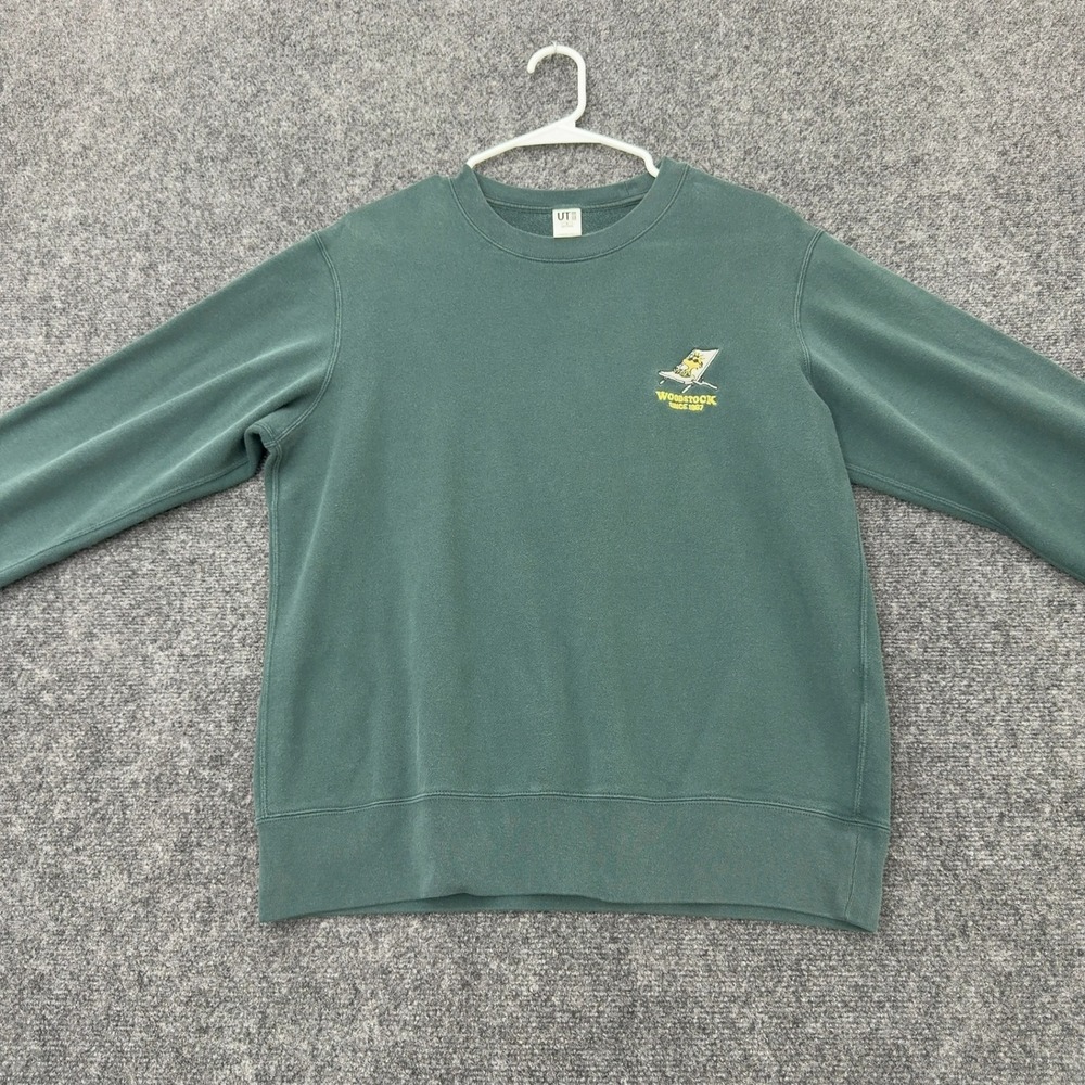 Peanuts Uniqlo Sweatshirt Mens M Green Cotton Woodstock Graphic Crewneck Casual